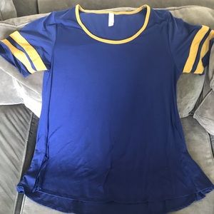 2/$20-Lula roe perfect tee size medium